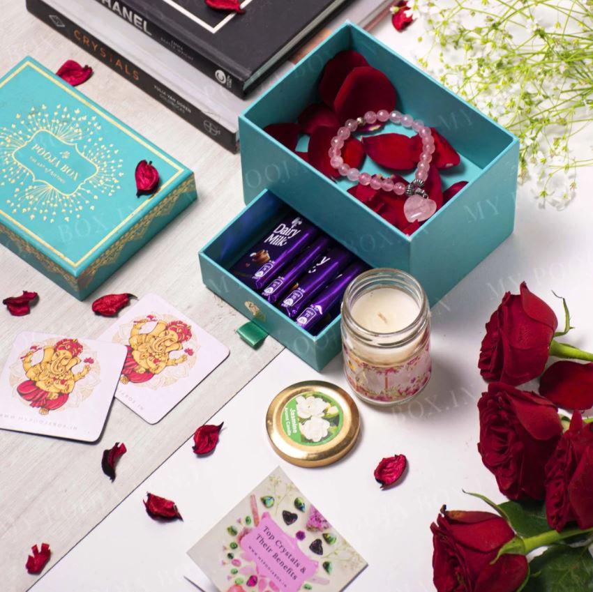 10 Best Corporate Gifts for Womens Day 2021: Celebrate Their Presence