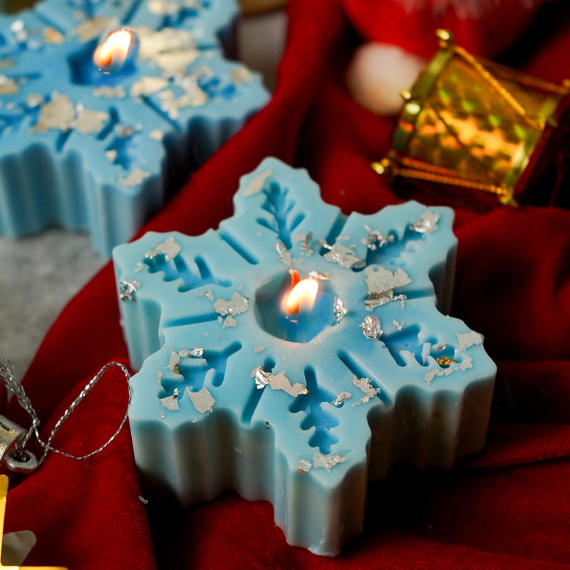 Scented Christmas Snowflake Candles (Set of 2)