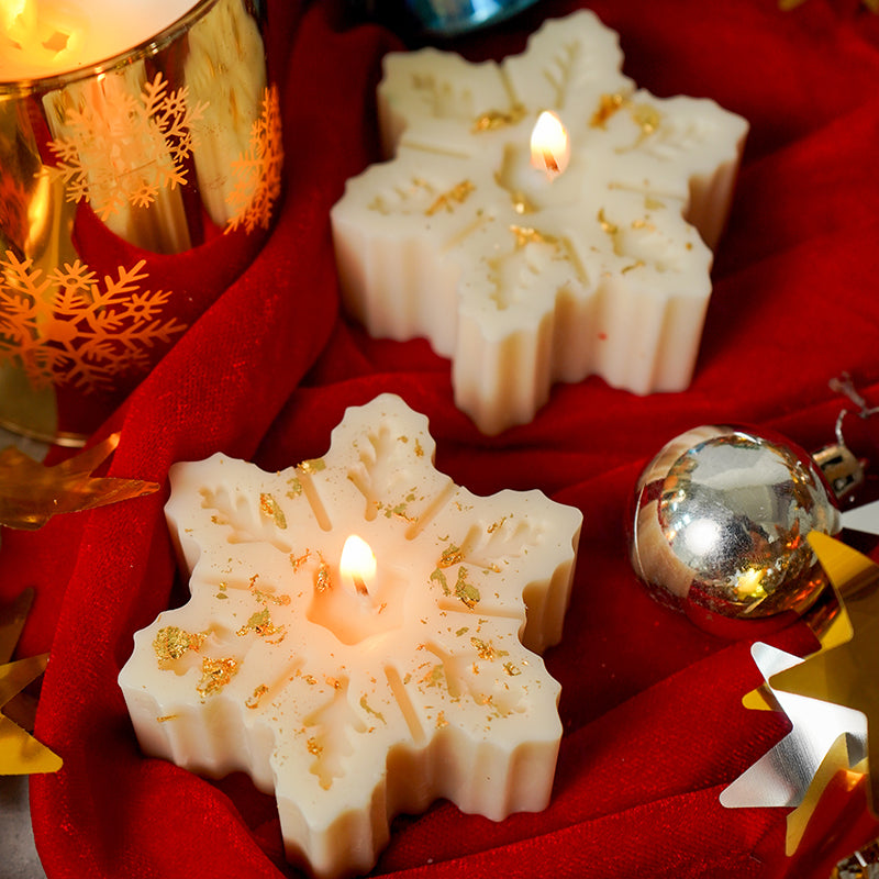 Scented Christmas Snowflake Candles (Set of 2)